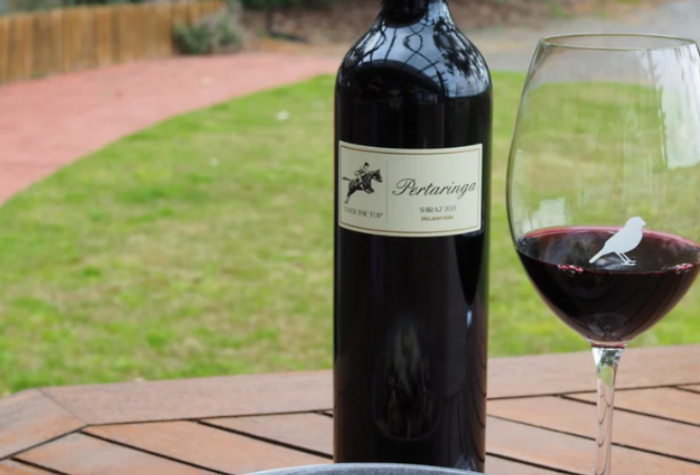 贝克·哈迪酒庄佩塔林加顶级西拉红葡萄酒Bec Hardy Over the Top Shiraz 2022-酒乐会